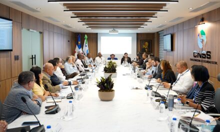 Diálogo permanente para la aprobación del Fondo de Medicamentos de Alto Costo (FOMAC)