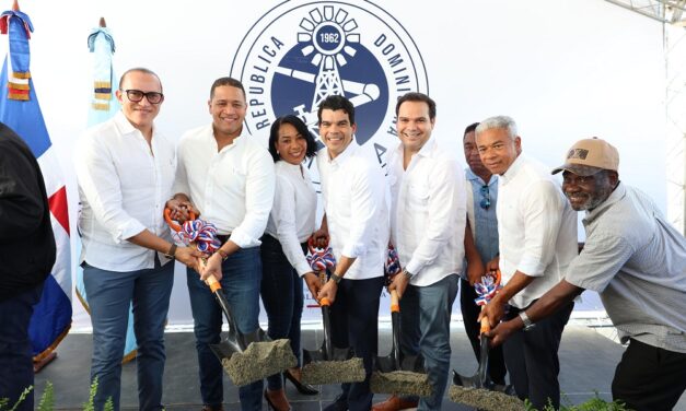 Wellington Arnaud inicia construcción del alcantarillado sanitario de El Córbano, provincia San Juan