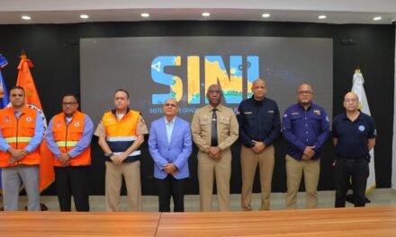 Defensa Civil, Armada Dominicana y COE fortalecen coordinación para responder a emergencias