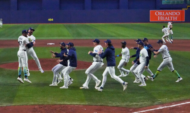 Peralta, Caminero y Díaz guían a Rays a triunfo 7-3 sobre Guardianes y avanzan a la Serie Mundial