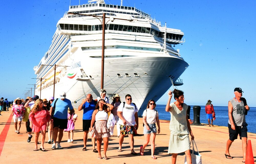 Hito de RD: logra récord de más de 16,000 cruceristas en un día