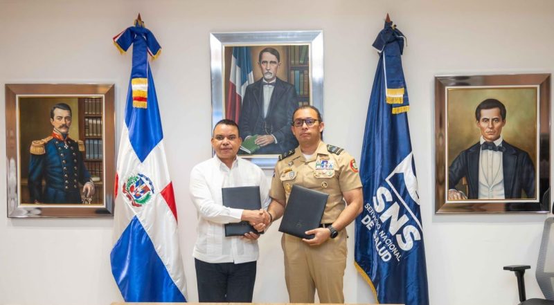 Ejército y SNS acuerdan reforzar atención médica de soldados y seguridad hospitalaria