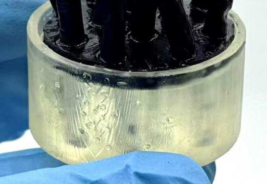 Batería eléctrica a base de microbios y aguas residuales