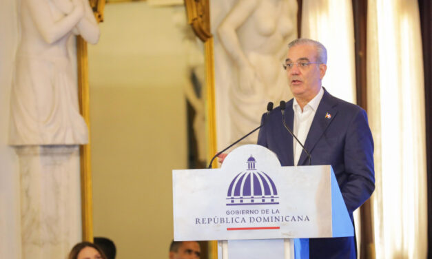 Abinader: «La posición del ministro de Deportes es la posición del Gobierno»