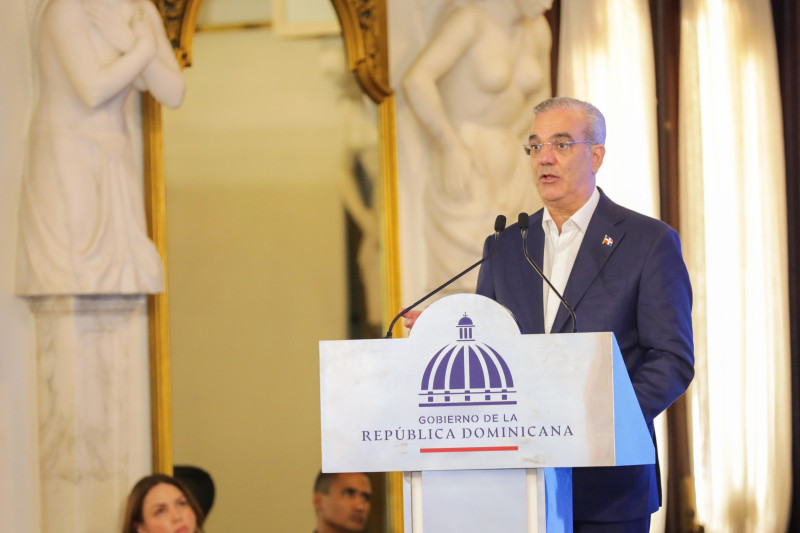 Abinader: «La posición del ministro de Deportes es la posición del Gobierno»