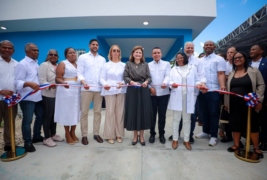 Raquel Peña entrega centro de salud en Haina y da inicio a ampliación hospitalaria de RD$489 millones en San Cristóbal