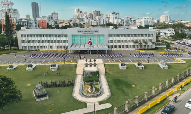 Defensa investiga cómo llegaron municiones de calibre .50 a banda haitiana 400 Mawozo