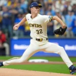 Misiorowski lleva su brazo de 104 millas por hora al Juego 1 de la Serie Mundial