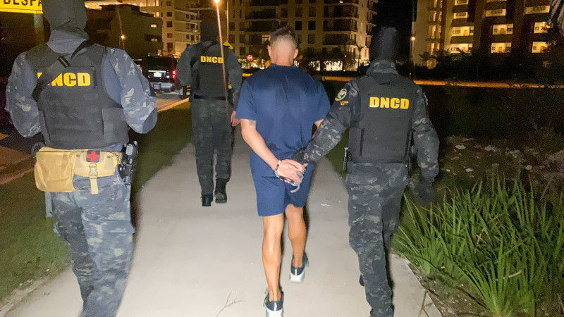DNCD y Guardia Civil de España atrapan a un supuesto capo en Punta Cana