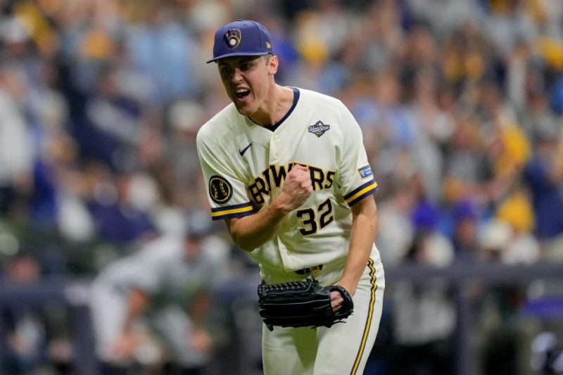 Los Cerveceros superan 3-2 a los Rays en el primer partido de la Serie Mundial