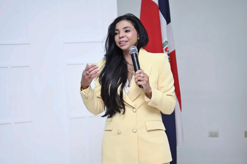 Procuradora General llama a asumir compromiso con una educación centrada en valores