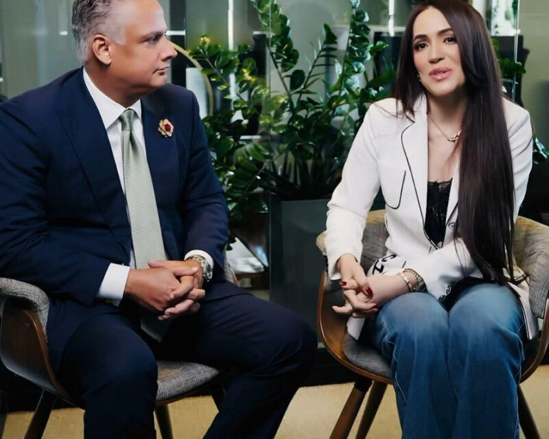 Varias plataformas piden disculpas a Karen Yapoort después de comunicado con su abogado