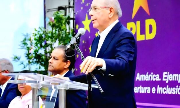 Danilo Medina afirma que el pueblo espera el regreso del PLD al Gobierno